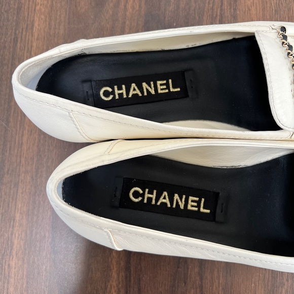 Auth Chanel White Classic CC Logo Loafers , Size 37.5 - PreLoved - Picture 5 of 13